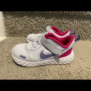 Toddler Size 8c Nike Gray and Purple
